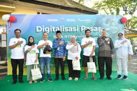 Bank NTB Syariah luncurkan digitalisasi Pasar Dasan Agung dengan QRIS