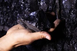 Kemilau emas hitam di lubang pendidikan Sawah Luwung Page 1 Small