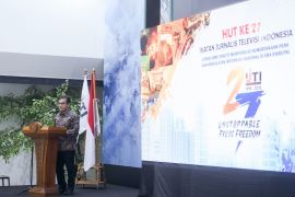 Wamenkomdigi sebut  verifikasi pembeda jurnalisme dengan konten AI