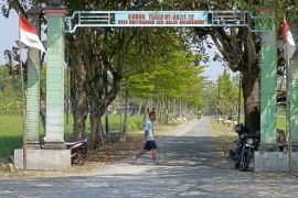 Pemkab Bojonegoro tingkatkan status jalan untuk percepat pembangunan