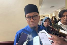 DPRD Surabaya minta pemkot tegas terapkan perwali soal gratifikasi