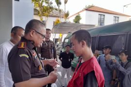 Gelapkan uang warnet Rp12 juta, penjaga dibebaskan lewat RJ