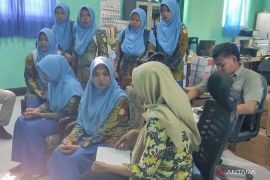 Ratusan siswa SMAN 1 Panji Situbondo diare diduga setelah santap MBG