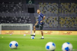 Menanti keberanian Patrick Kluivert