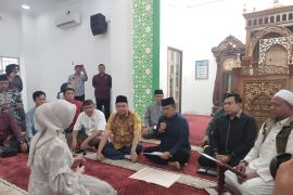Pemkot Jambi fasilitasi warga masuk Islam