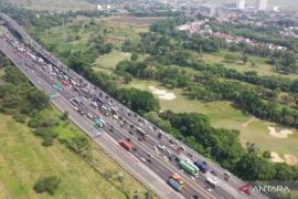 44.939 kendaraan terpantau meninggalkan Jakarta via MBZ H-1 Maulid Nabi SAW