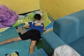 Ibu gantung diri dan dua anaknya tewas diracun