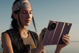 Huawei Mate XTs dikenalkan jadi ponsel trifold kedua di dunia