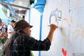 Palembang fasilitasi seniman mural grafiti tempat untuk berkarya di Simpang Charitas