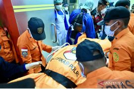 Identifikasi tiga jasad WNI korban heli jatuh di Kalsel harus lewat DNA