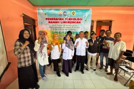 Tim Dosen UMS rancang inovasi mesin untuk efisiensi produksi pupuk kotoran kambing ramah lingkungan di Sragen