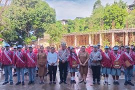 Polresta Jayapura gencarkan program "Police Go to School"