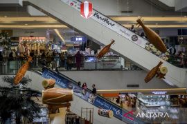 Kontribusi pusat perbelanjaan pada PDRB Banten