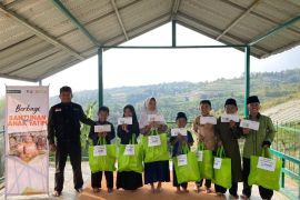 BMH Jabar salurkan santunan untuk anak yatim