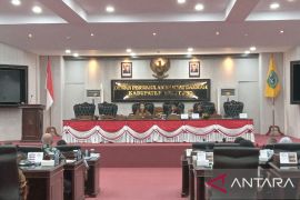 DPRD Belitung berikan waktu 10 hari ke PT STI Bina Sejahtera selesaikan tuntutan warga