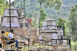 Tahura Sultan Adam Kalsel raup pendapatan Rp8 miliar