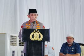 Kapolri mengajak masyarakat jaga persatuan saat hadiri Maulid Nabi