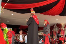 Pemkot Ambon luncurkan layanan cepat tanggap "call center 112" pada HUT ke-450