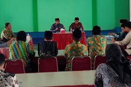 Kemenag Bengkayang Kalbar dorong penyuluh agama perkuat moderasi-kerukunan