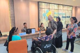 RS Adam Malik latih petugas  tingkatkan layanan pasien disabilitas