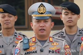 Polres Cianjur sita 128 knalpot bising dan 542 botol miras