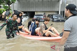 Banjir di Kuta Bali, wisatawan mancanegara dievakuasi