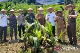 Lapas Banda Neira siapkan warga binaan  dengan keterampilan olah kelapa