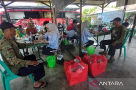 Warga Jarapel Mentok manfaatkan kehadiran Mobil Sehat Timah