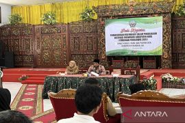 Bangkalan bina kelompok sadar wisata