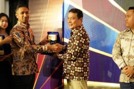 Enam pemenang Pena Petrofin Awards 2025 disabet jurnalis Sumatra