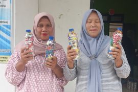 Program Ecobrick PTAR serap 4.500 botol plastik, target 10.000 hingga akhir 2025
