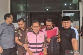 Kejari Kabupaten Bekasi tetapkan empat tersangka korupsi