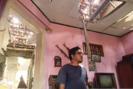 Puslabfor Polri selidiki penyebab ledakan di Pamulang Tangsel