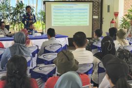 DLH se-Sulteng kunjungi pusat informasi Migas dan Maleo Center DSLNG