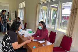 Lapas Ambon gelar bakti sosial kesehatan lansia di panti jompo Werda Ina Kaka