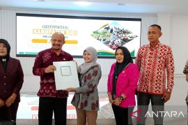 Sigi terapkan pendidikan berbasis teknologi