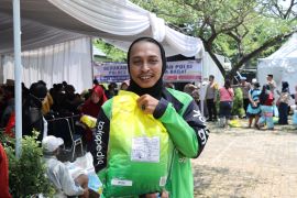 Ribuan warga serbu pasar murah Polri di Palmerah Jakbar