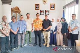 Bupati Bangka Barat temui dokter spesialis bahas kemajuan RSUD