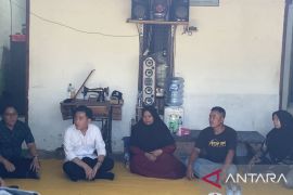 Keluarga korban banjir Denpasar ceritakan kejadian ke Wapres Gibran