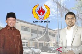Hamdanus--Dipo melejit ungguli kandidat lain pada polling KONI Sumbar