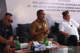 Bupati Mabar sambut baik rencana penambahan penerbangan internasional ke Labuan Bajo