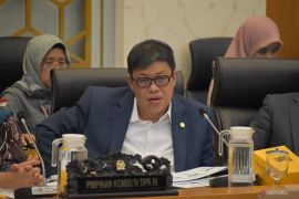 Wakil Ketua Komisi IV DPR RI, Alex Indra Lukman nilai tata niaga gula mesti dibenahi untuk capai swasembada