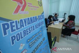 Antrean pemohon SKCK di Kendari Page 3 Small