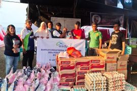 ASDP salurkan bantuan sembako kepada puluhan korban kebakaran rumah di Sorowako