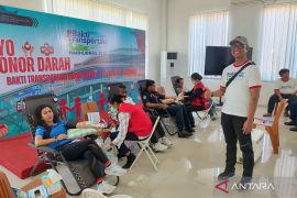 Bandara Komodo kumpul 50 kantong darah dari aksi donor darah