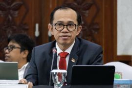 Ekonom UNAND ungkap dampak multiplier dana pemerintah Rp200 triliun