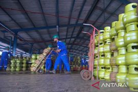 Gubernur Kalbar bersama Bupati Kubu Raya pastikan ketersediaan LPG 3 kg