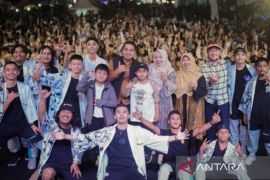 Darak Badarak Guncang Malam Perdana RSBG 2025, Ribuan Penonton Tumpah Ruah di Taman Syech Kukut