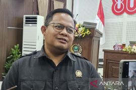 DPRD Kota Malang: Siskamling sarana edukasi tingkatkan kegotoroyongan