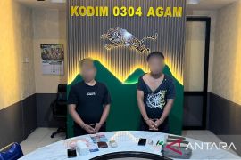 Intel Kodim 0304 Agam tangkap pengedar narkoba di Bukittinggi